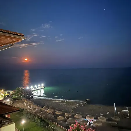 Apartment Garden Of Eden- Sweet Dreams Rey&mar Saint