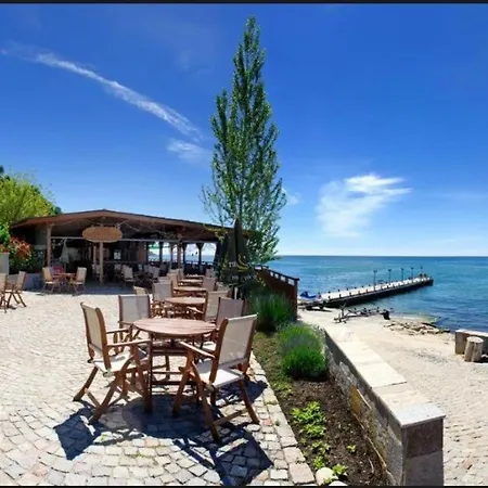 Apartment Garden Of Eden- Sweet Dreams Rey&mar Saint