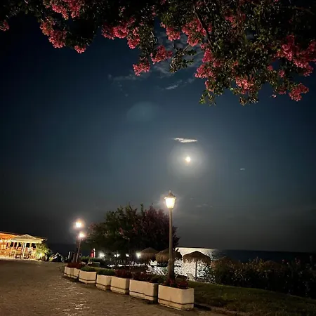 Garden Of Eden- Sweet Dreams Rey&mar Saint Apartment Sveti Vlas