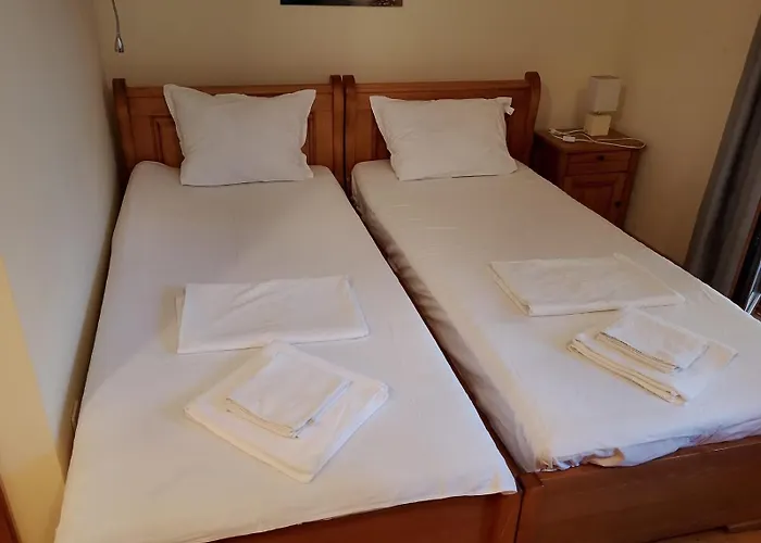 Garden Of Eden- Sweet Dreams Rey&mar Saint