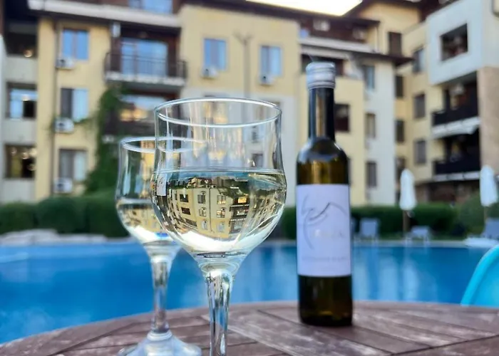 Garden Of Eden- Sweet Dreams Rey&mar Saint Апартаменти