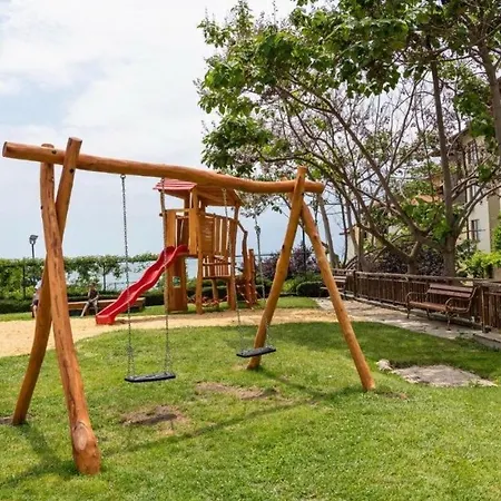 Garden Of Eden- м104 Reymar Apartmán