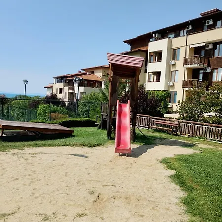 Garden Of Eden- м104 Reymar Apartmán